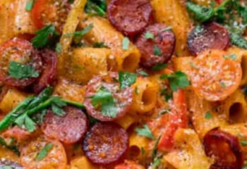 Gains Chorizo & Cherry Tomato Pasta